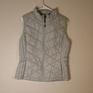 INTL d.e.t.a.i.l.s. Puffer Vest Women's Gray Quilted Vest size medium